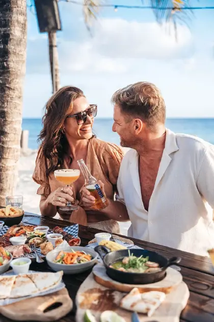 jan-thiel-beach-zest-happy-couple